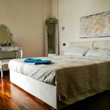 Apartment 100 Viale Italia La Spezia