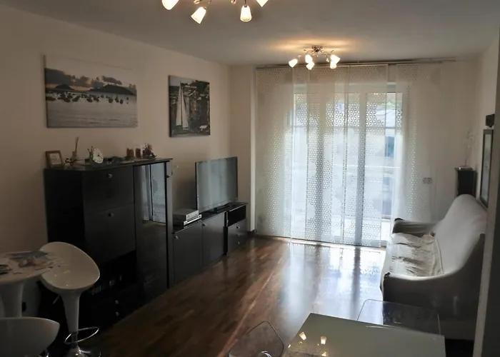 100 Viale Italia La Spezia