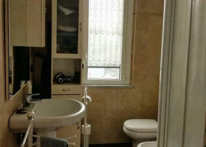 100 Viale Italia * La Spezia