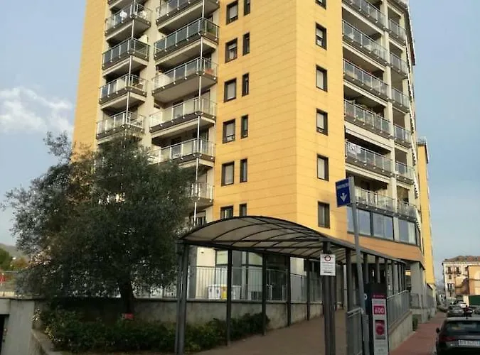 100 Viale Italia * La Spezia